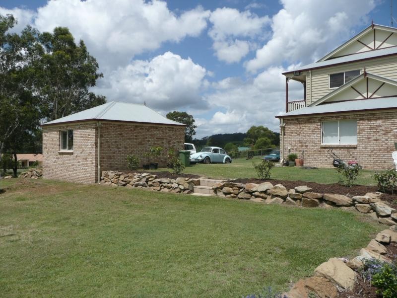 5 Friendship Court, Mundoolun QLD 4285