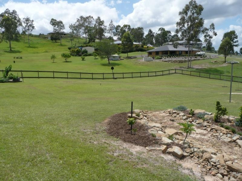 5 Friendship Court, Mundoolun QLD 4285