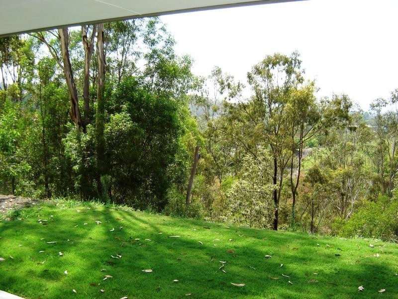 24 Muirhead Close, Kooralbyn QLD 4285