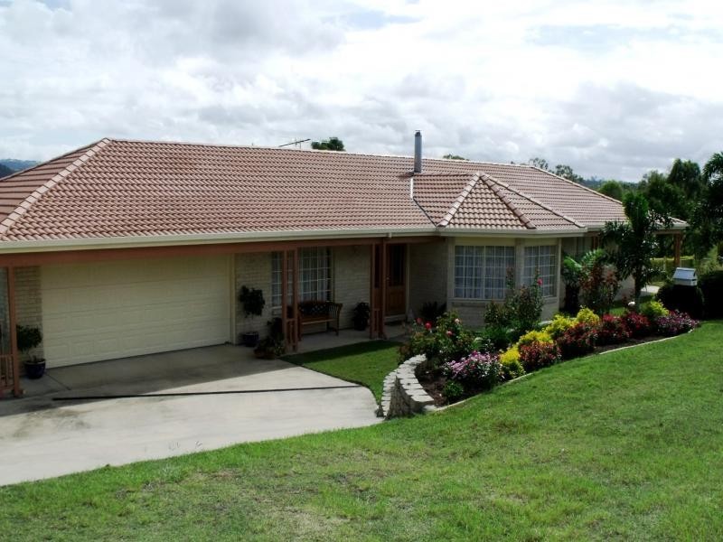 92-94 Scarvell Place, Kooralbyn QLD 4285