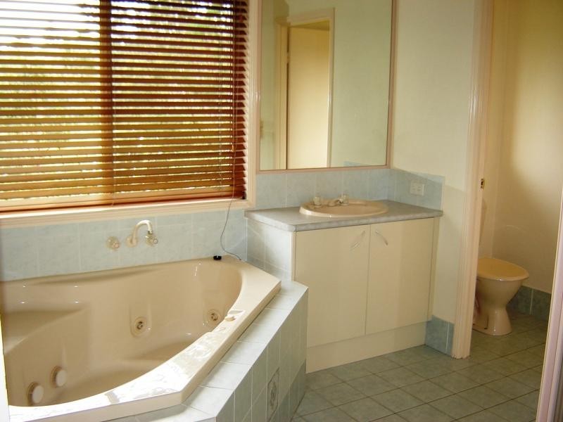 Kooralbyn QLD 4285