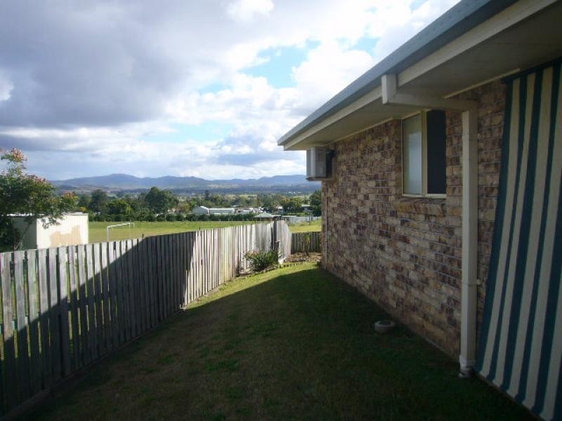 16 Michaelina Drive, Beaudesert QLD 4285