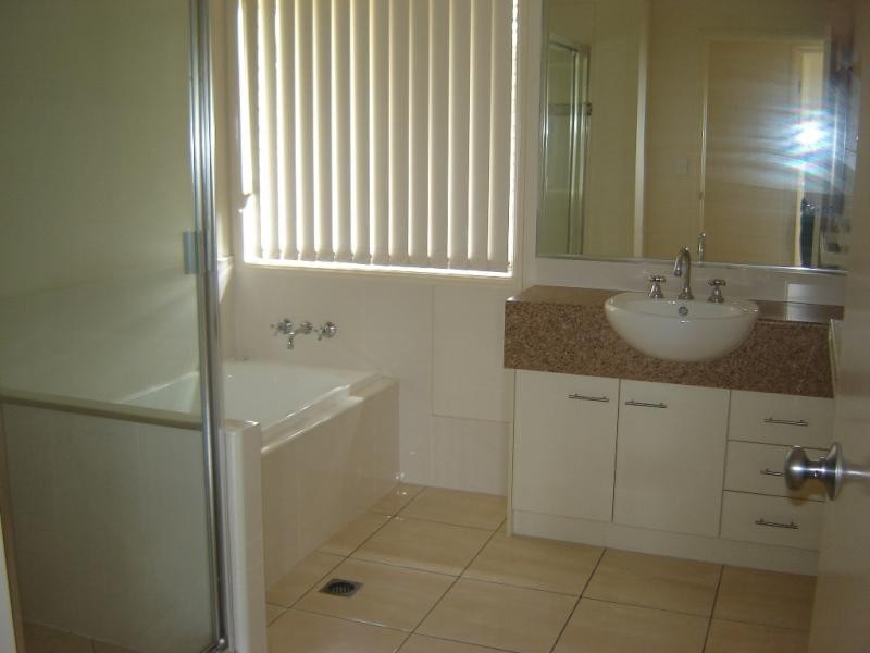 Kooralbyn QLD 4285
