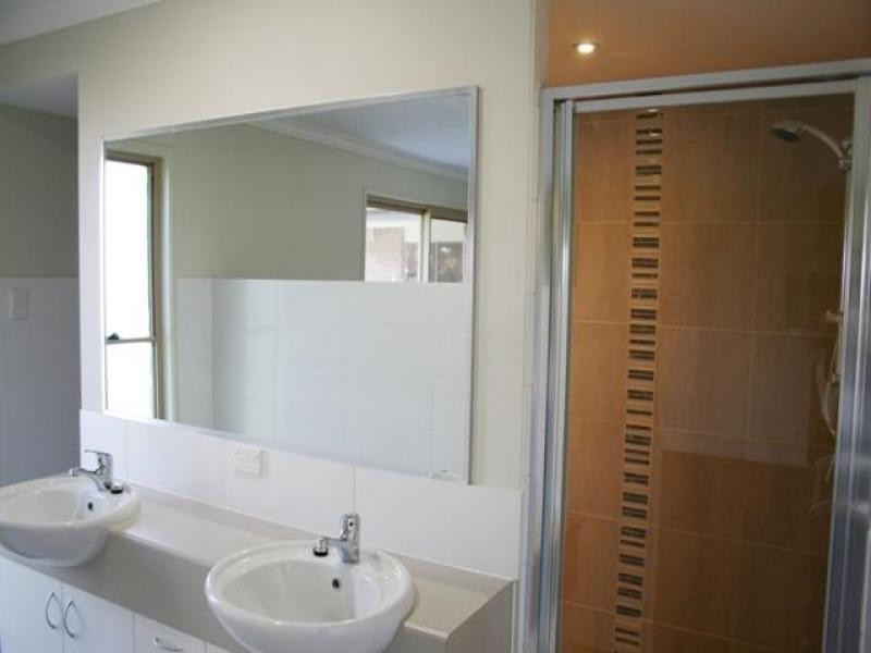 Gleneagle QLD 4285