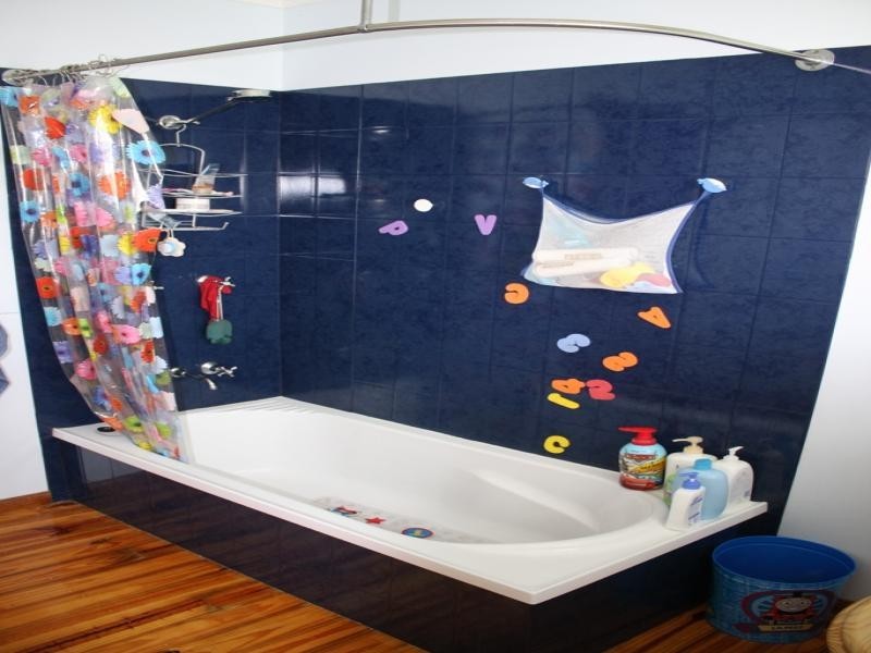 363 Round Mountain road, Laravale QLD 4285