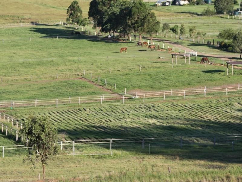 363 Round Mountain road, Laravale QLD 4285