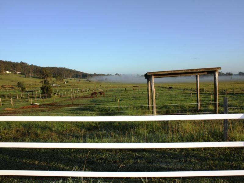 363 Round Mountain road, Laravale QLD 4285