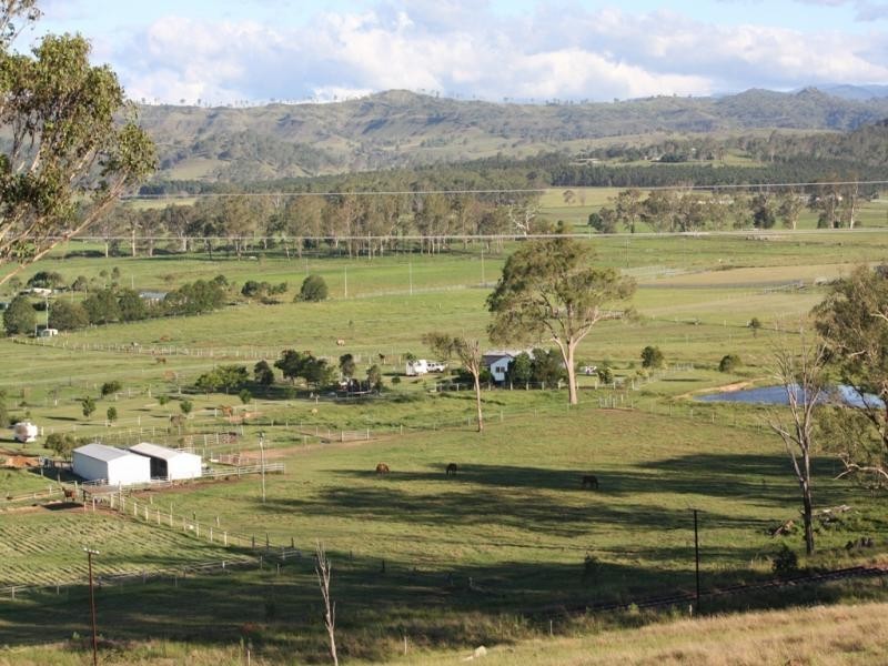 363 Round Mountain road, Laravale QLD 4285