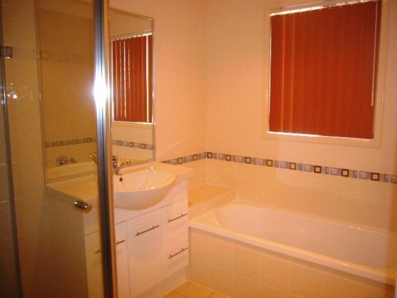 Gleneagle QLD 4285