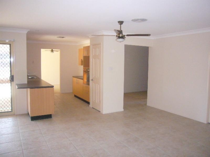 Gleneagle QLD 4285