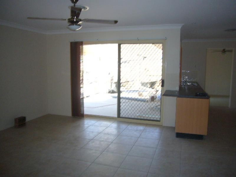 Gleneagle QLD 4285