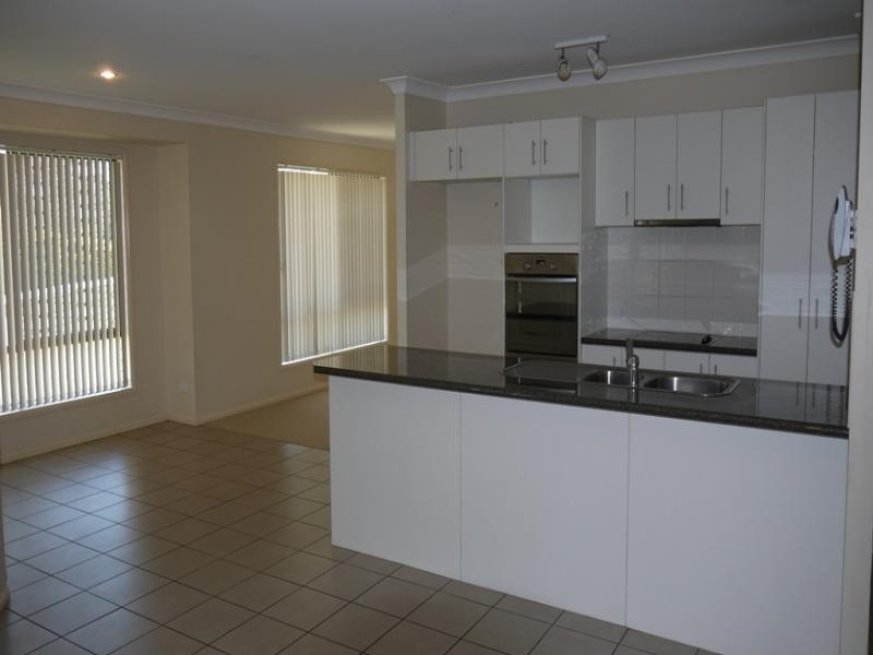 Gleneagle QLD 4285