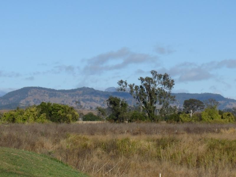 68 Christmas ck rd, Laravale QLD 4285