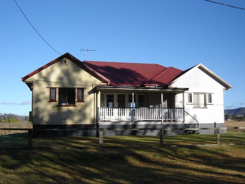 68 Christmas ck rd, Laravale QLD 4285