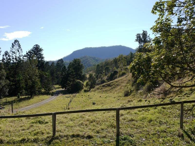 Lamington QLD 4285