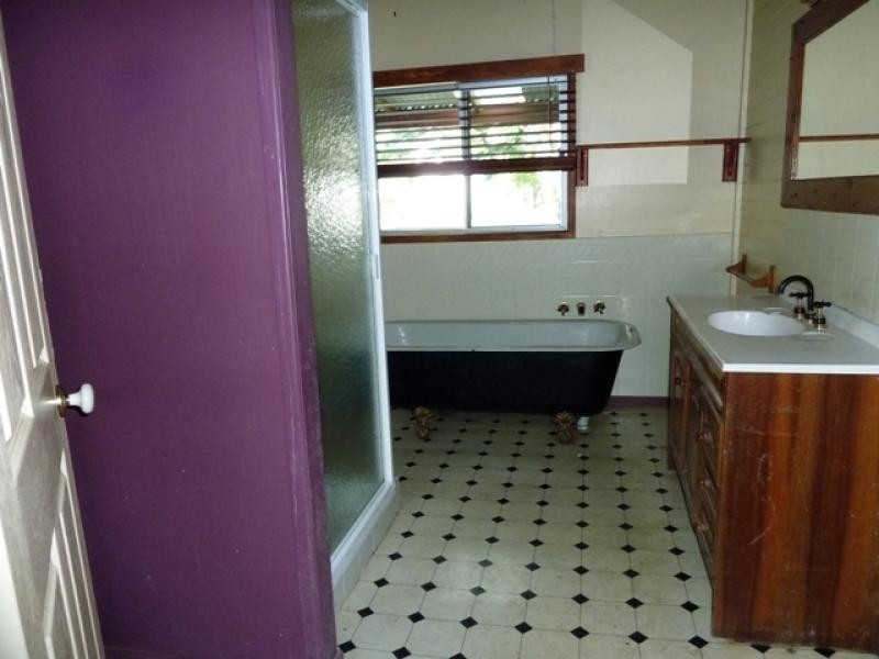 Woodhill QLD 4285