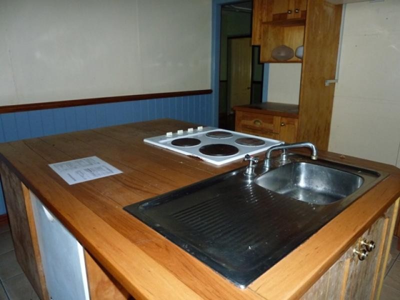 Woodhill QLD 4285