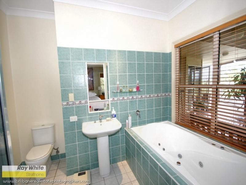 1 River Vista Cresent, Murrumba Downs QLD 4503