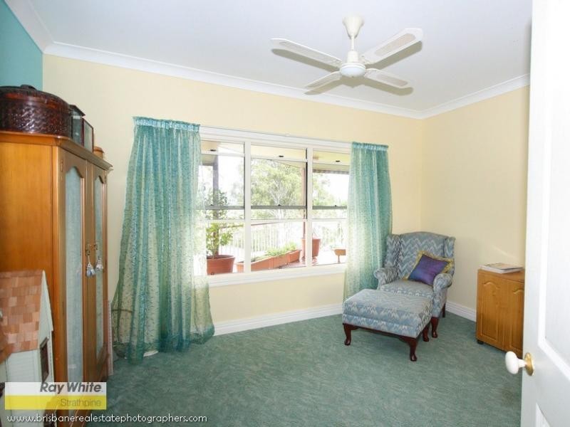1 River Vista Cresent, Murrumba Downs QLD 4503