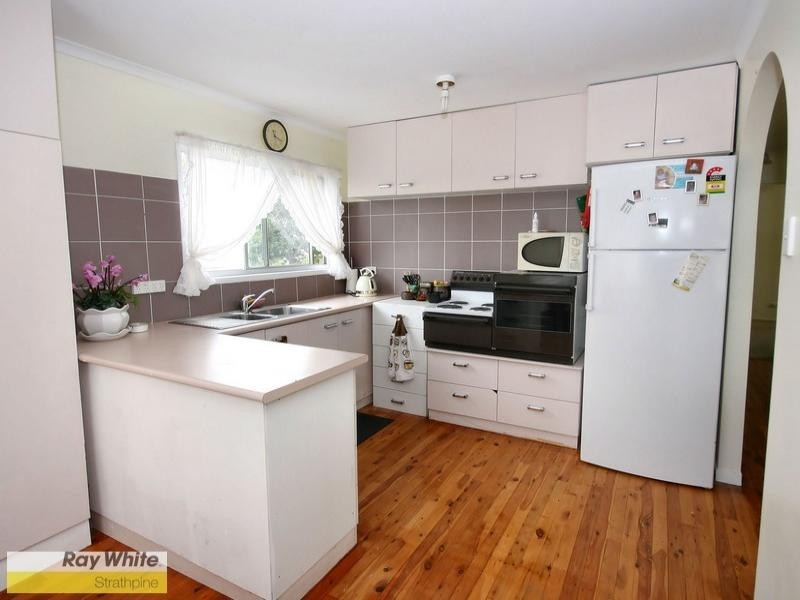 367 LEITCHS ROAD, Strathpine QLD 4500