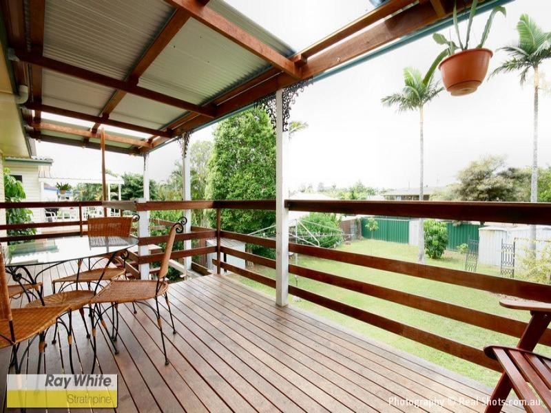 11 Chaucer Pde, Strathpine QLD 4500