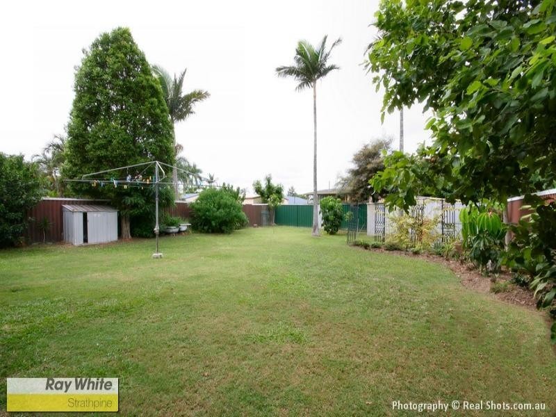11 Chaucer Pde, Strathpine QLD 4500