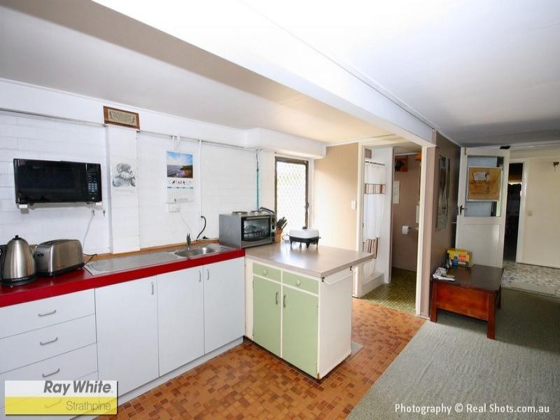 1 Fox Street, Strathpine QLD 4500