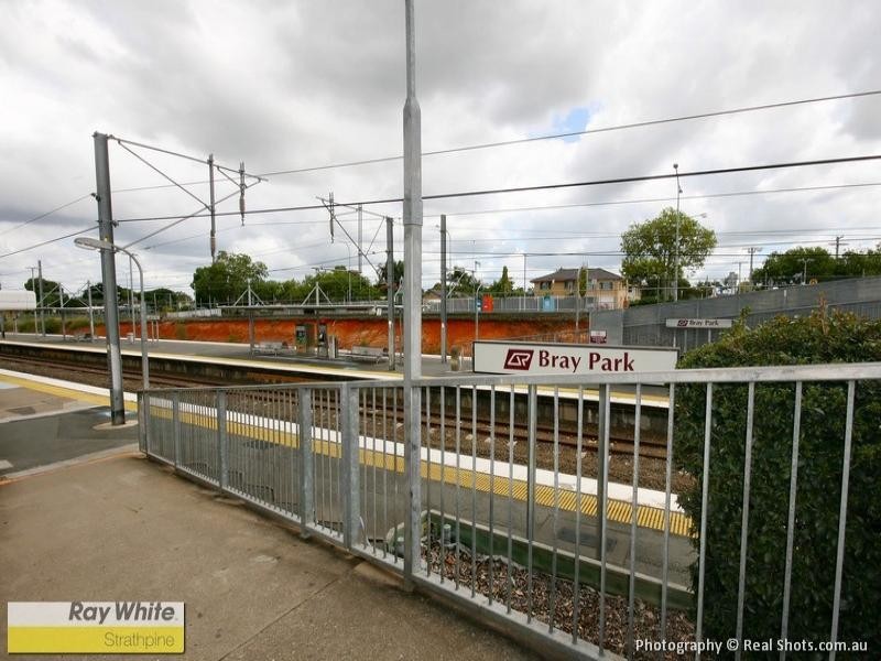 1 De Havilland Dr, Bray Park QLD 4500