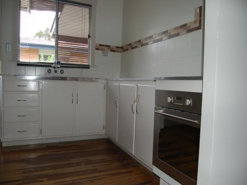 29 Stirling Street, Strathpine QLD 4500