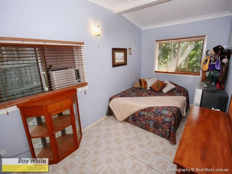 13 Duncombe Rd, Narangba QLD 4504