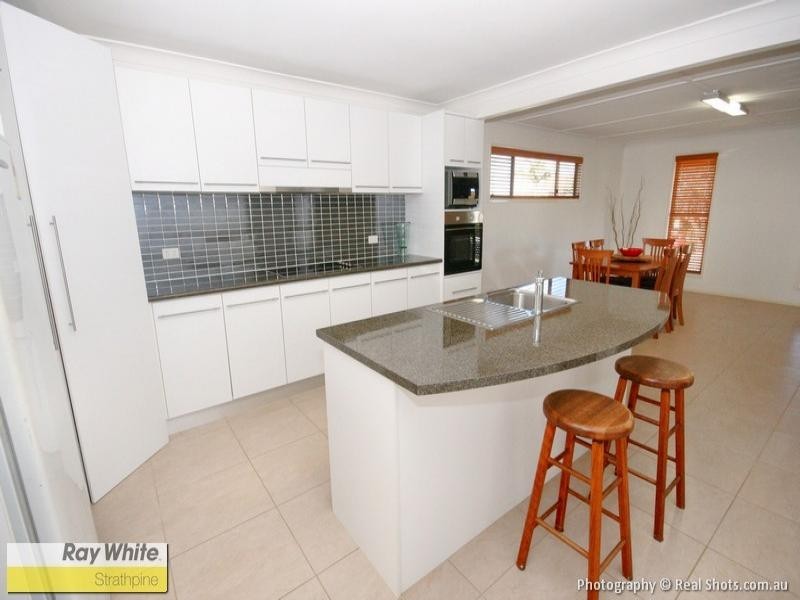 7 Peter Street, Strathpine QLD 4500