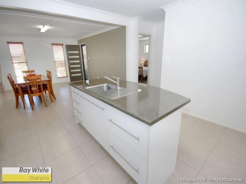 7 Peter Street, Strathpine QLD 4500