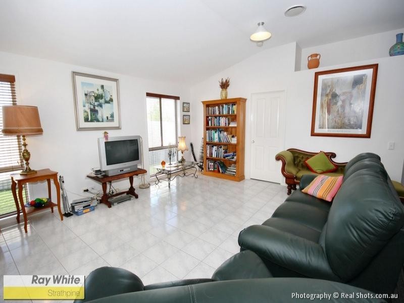 39  Ashford Circuit, Petrie QLD 4502