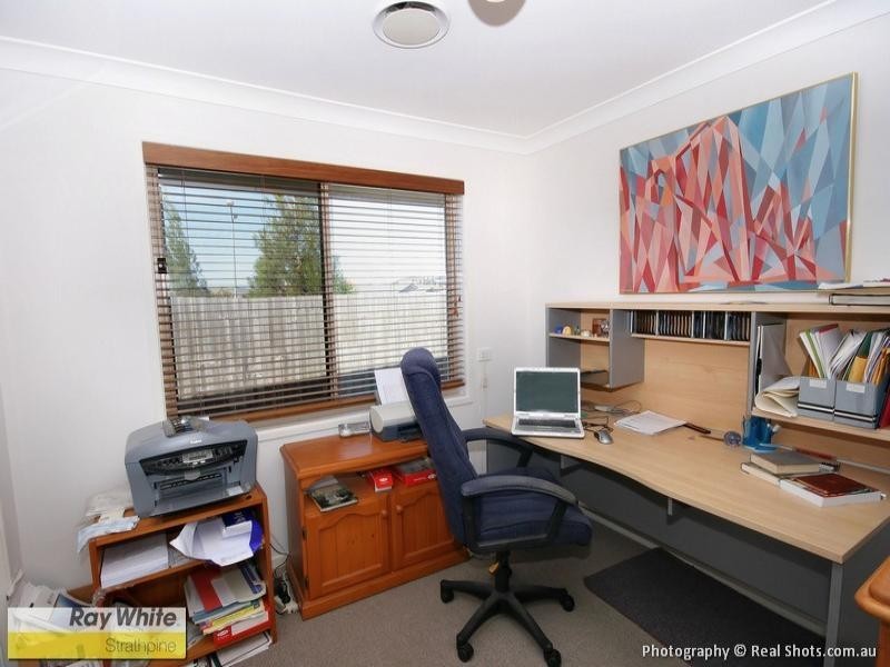 39  Ashford Circuit, Petrie QLD 4502