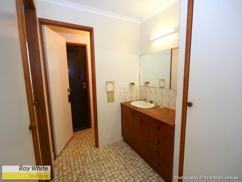 6  Vienna Way, Strathpine QLD 4500