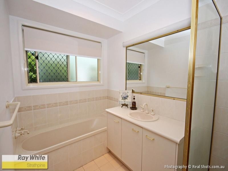 11 Paramount Circuit, Mcdowall QLD 4053