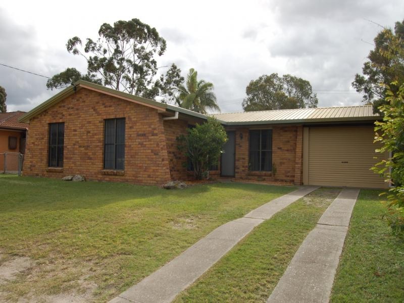8 Rosewood Drive, Strathpine QLD 4500