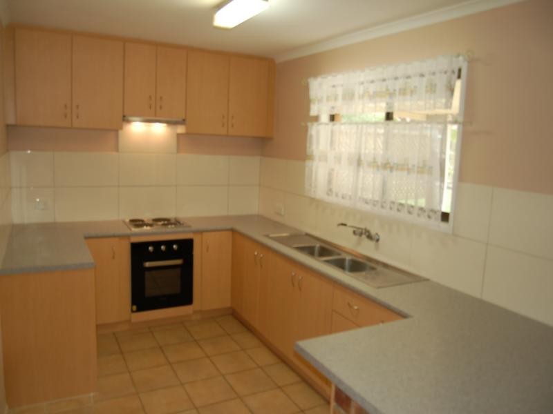 8 Rosewood Drive, Strathpine QLD 4500