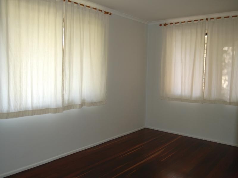 1  Lisa Street, Strathpine QLD 4500