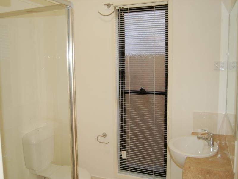 7 Moonie Cr, North Lakes QLD 4509