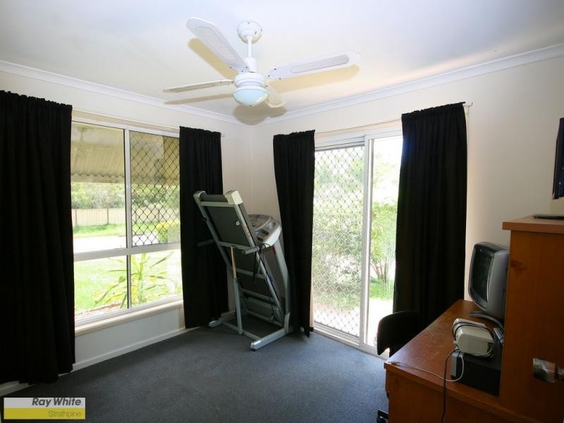 15 Greendale Crt, Strathpine QLD 4500