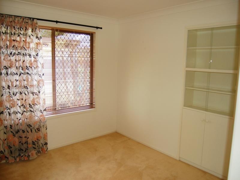 19a Macquarie Drive, Petrie QLD 4502