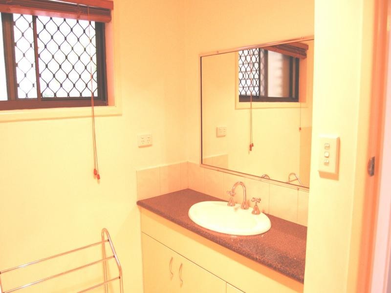 19a Macquarie Drive, Petrie QLD 4502