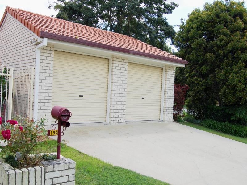 19a Macquarie Drive, Petrie QLD 4502