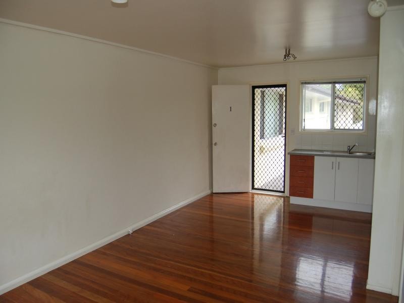 1/9 Dorothy Street, Strathpine QLD 4500