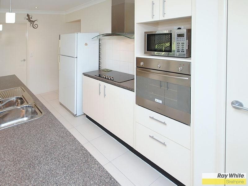 7 Dean Street, Bray Park QLD 4500