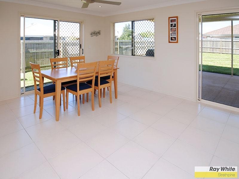 7 Dean Street, Bray Park QLD 4500