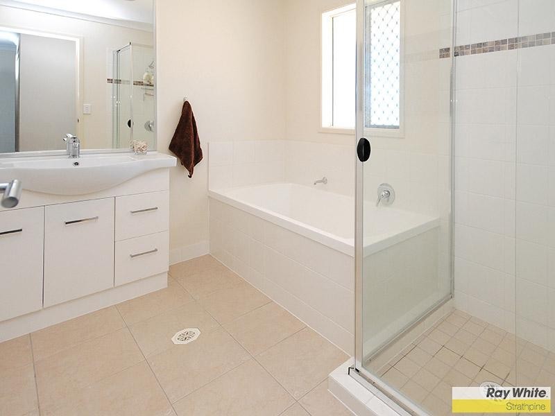 7 Dean Street, Bray Park QLD 4500