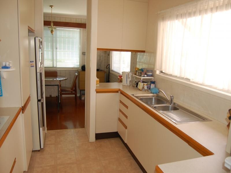 140  Spitfire Avenue, Strathpine QLD 4500