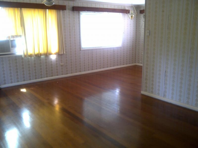 8 Beaufort St, Strathpine QLD 4500